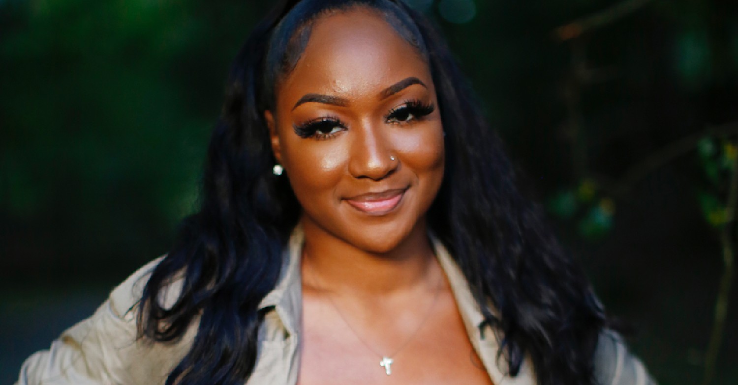 Roxanne S2 The Cabins ITV2