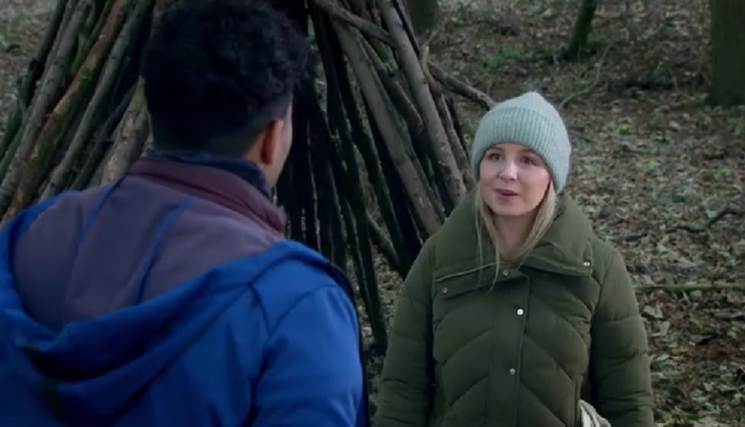 Emmerdale fans baffled by Belle Dingle's mobile phone blunder