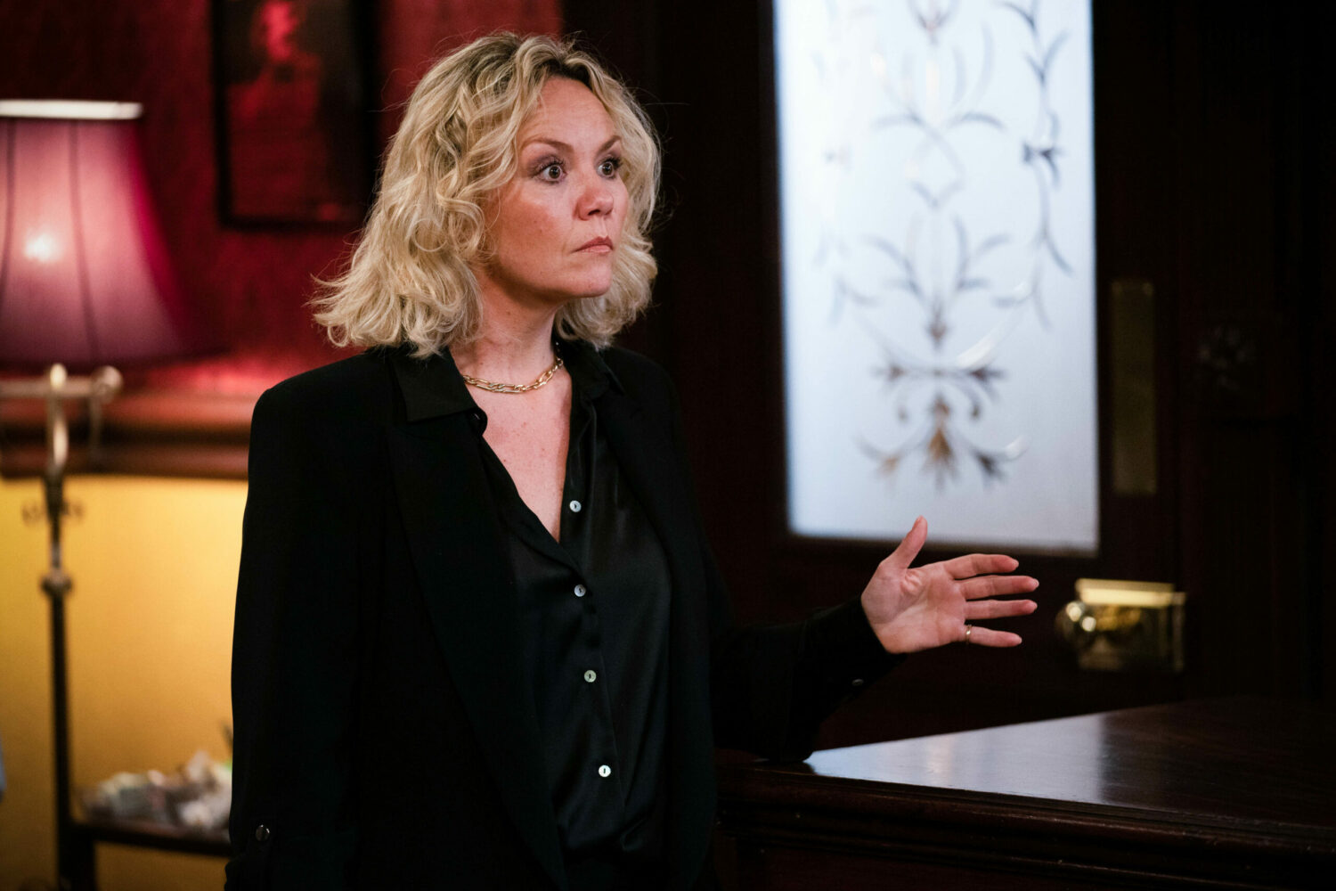 EastEnders Jan 21 2022 Janine sees the social worker at The Vic