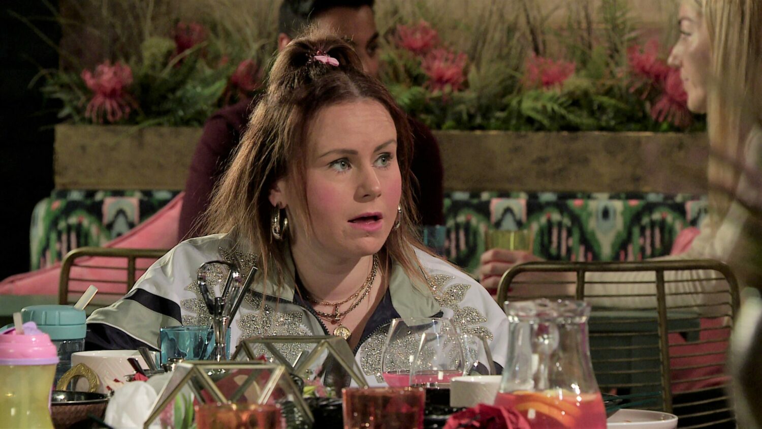 Coronation Street Mon 24 Jan Dev and Bernie announce they are a couple stunning Gemma