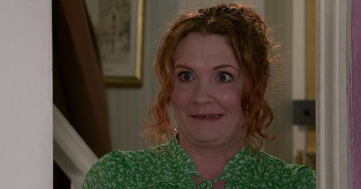 Fiz Stape is delighted at her Coronation Street house valuation (Credit: ITV)