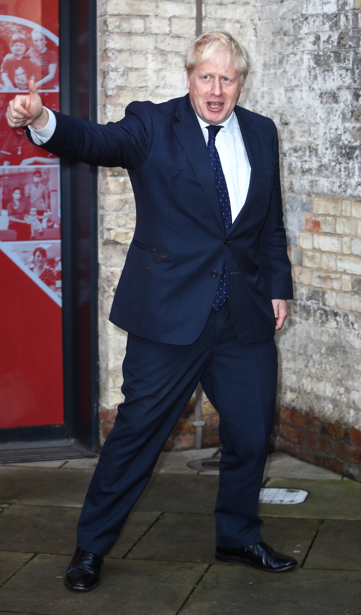 boris johnson apologises to the Queen