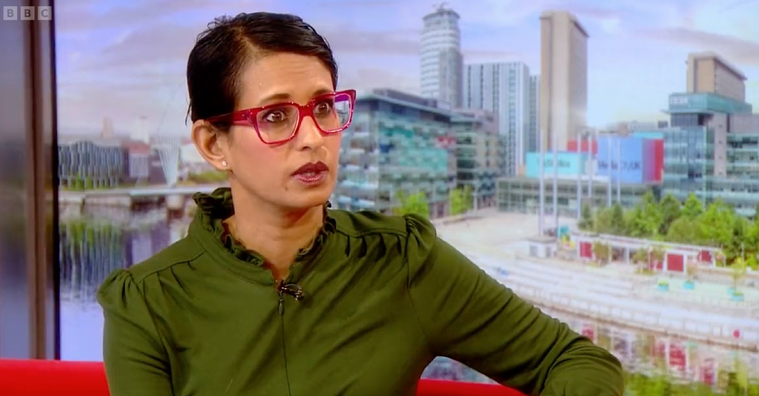 Naga Munchetty wearing red glasses on BBC Breakfast