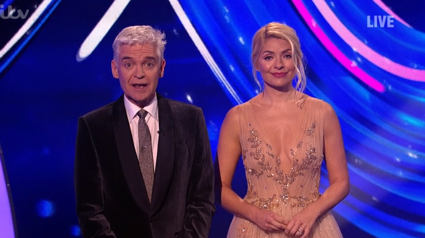 dancing on ice holly willoughby dress