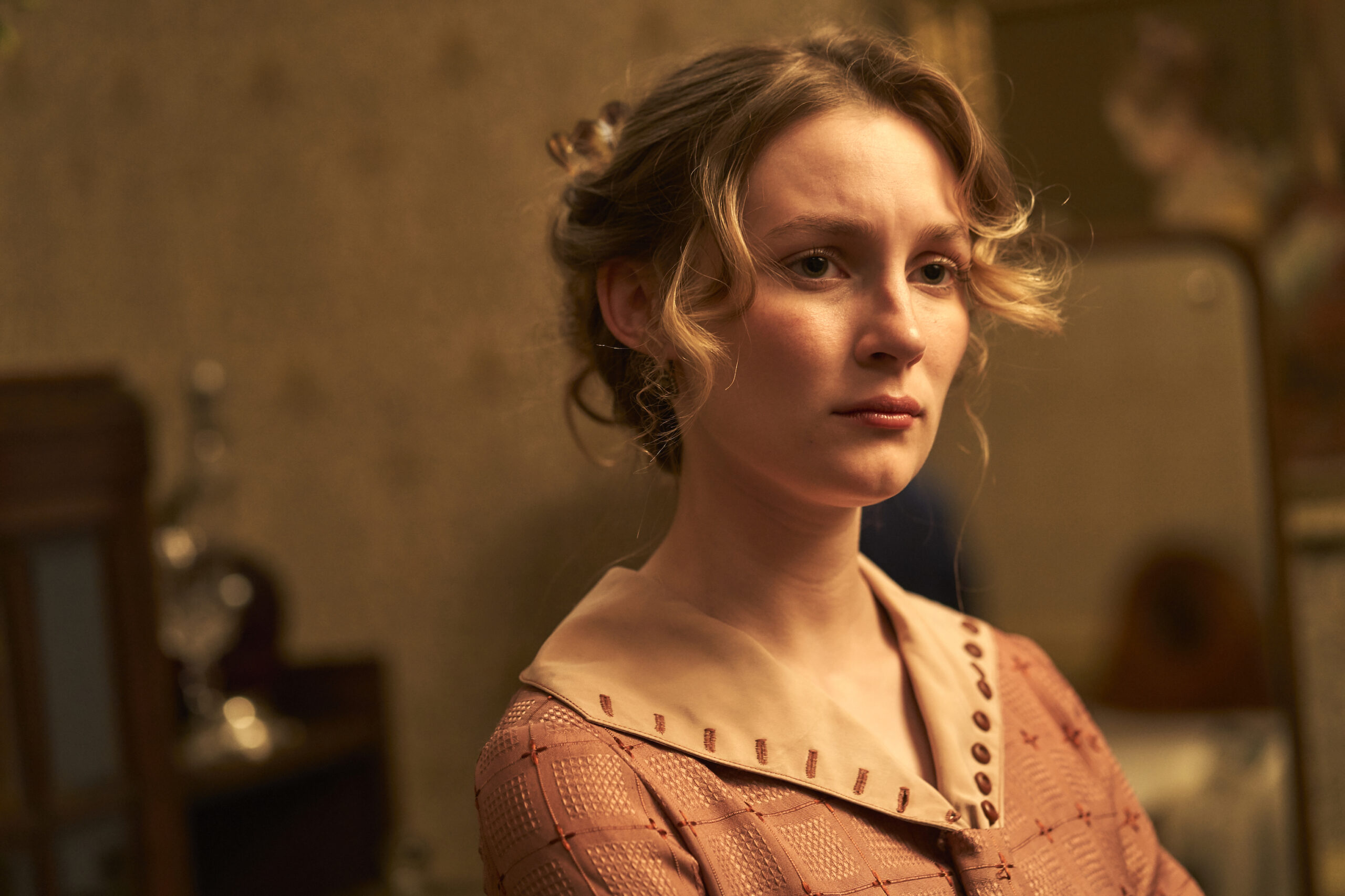 CLAUDE SCOTT-MITCHELL as Rose Drummond-Ward 