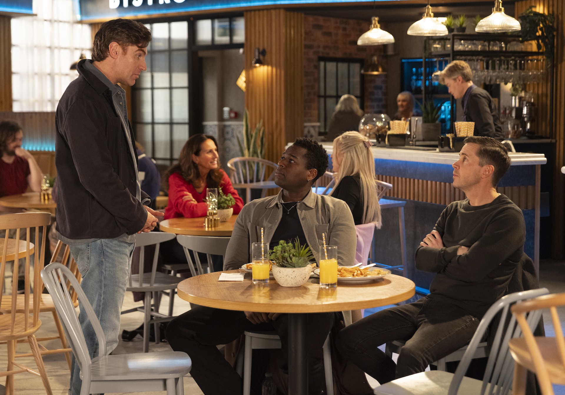 Theo talking to James and Todd in Coronation Street