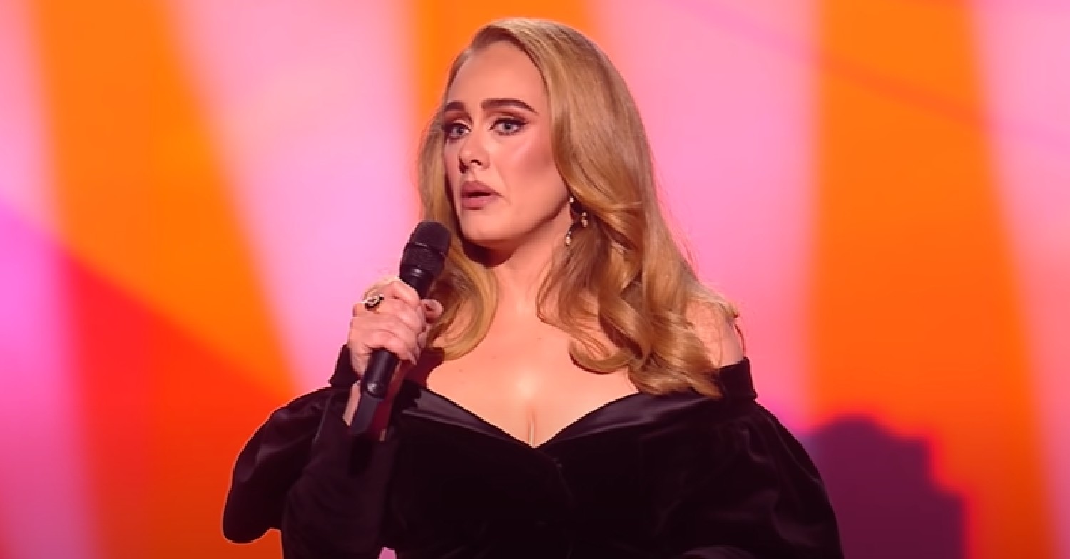 Adele presented award by Idris Elba at the brits 2022