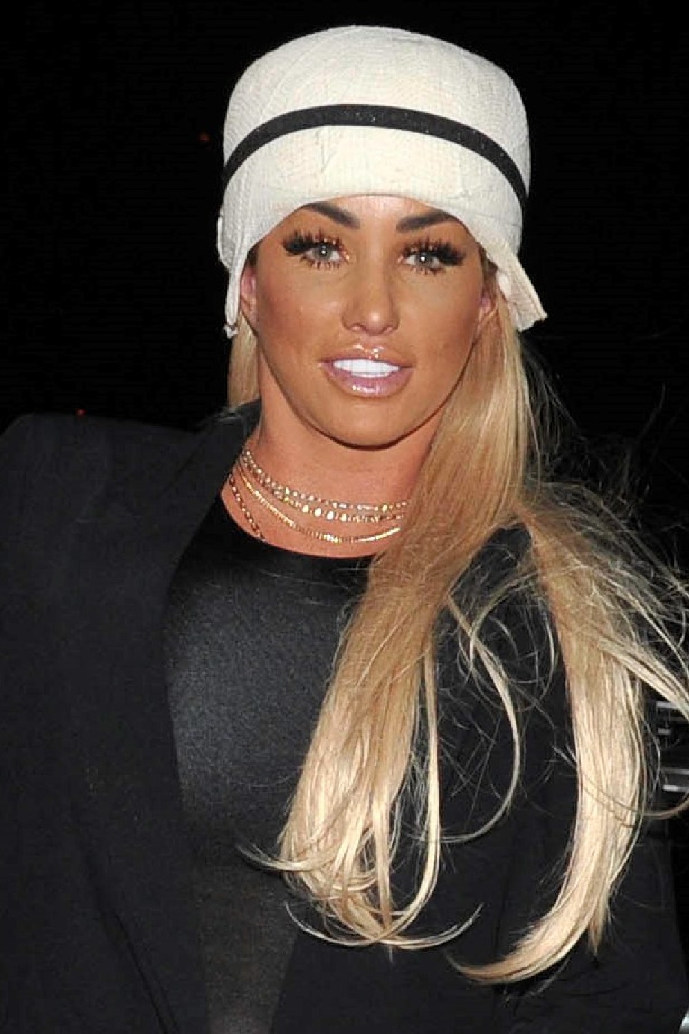 Katie Price stuns fans in latest social media snap