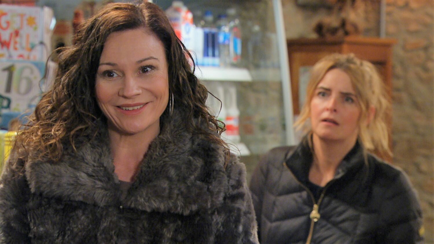 Emmerdale Chas accepts a job at the B&B much to Charity's annoyance