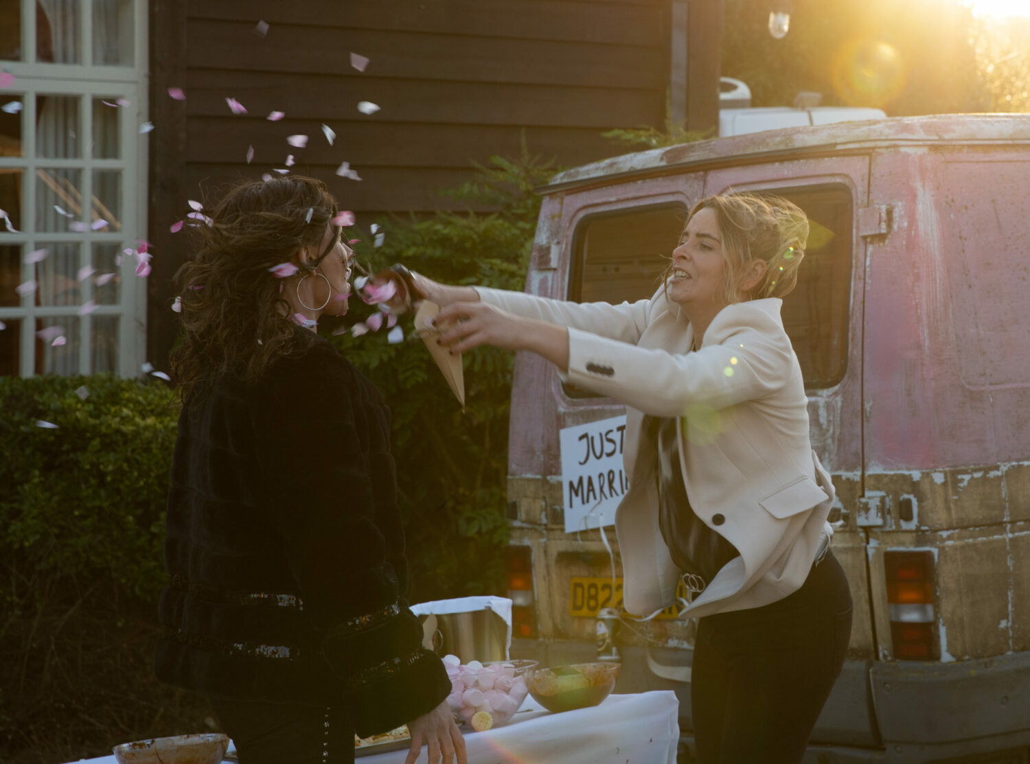 Emmerdale Chas and Charity have a food fight