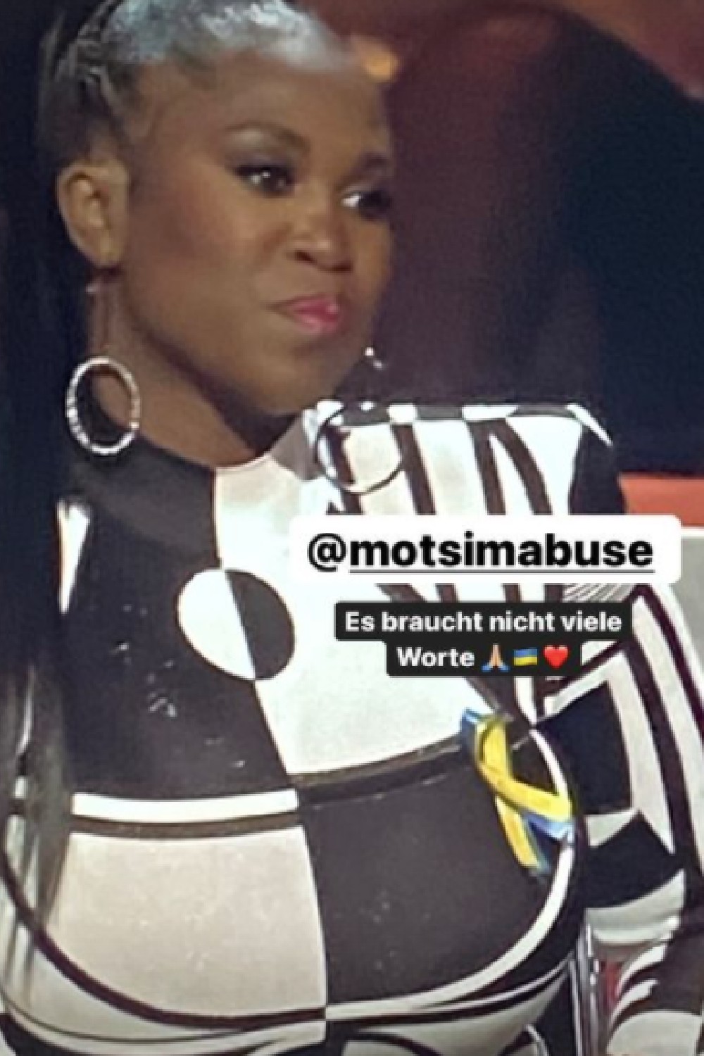 Motsi Mabuse wears Ukraine ribbon on Let's Dance