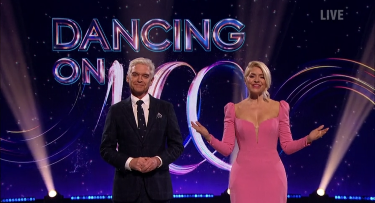 Holly Willoughby dress on dancing on ice 2022