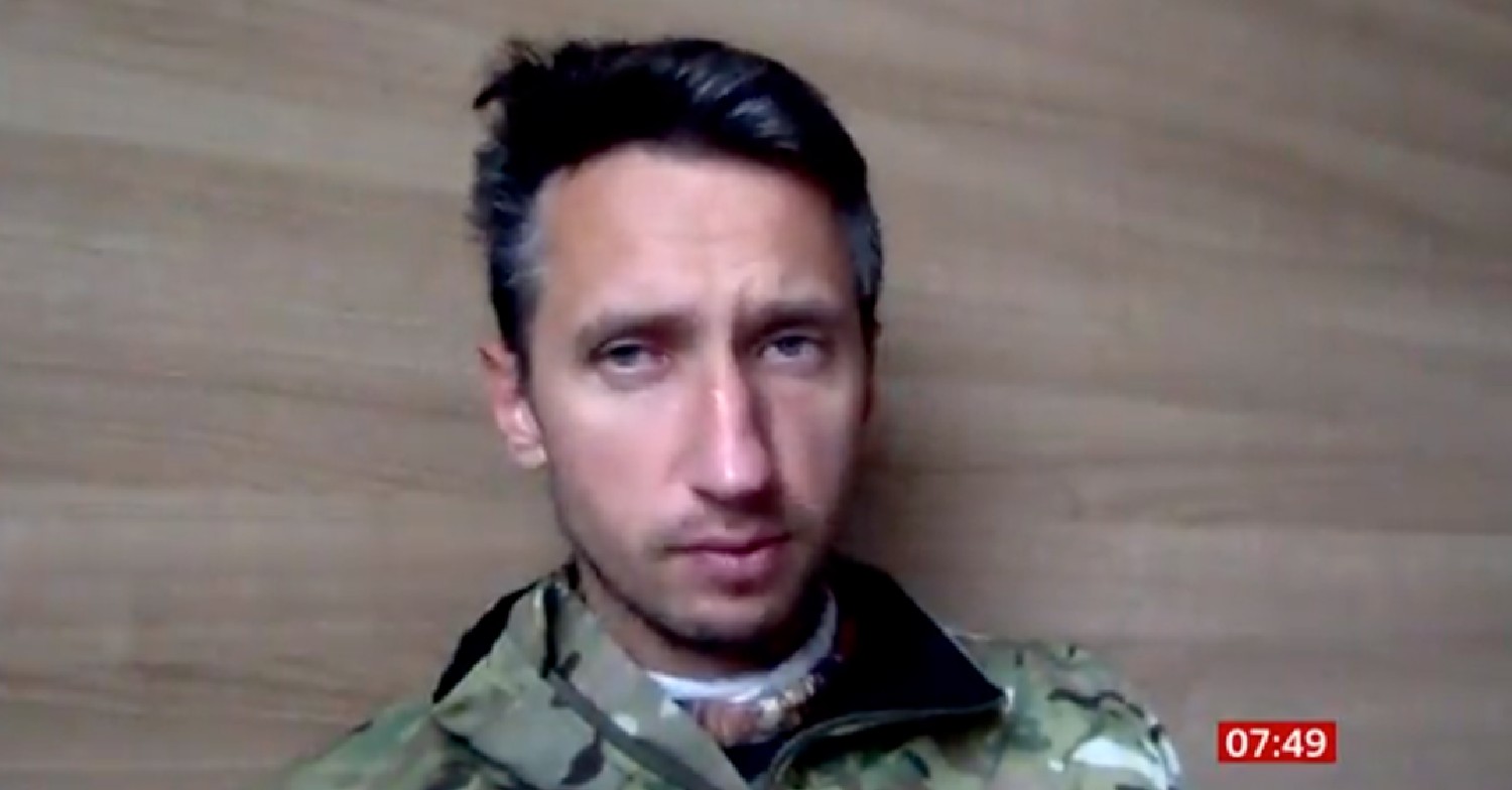 Naga Munchetty interviewing a solider on on BBC Breakfast