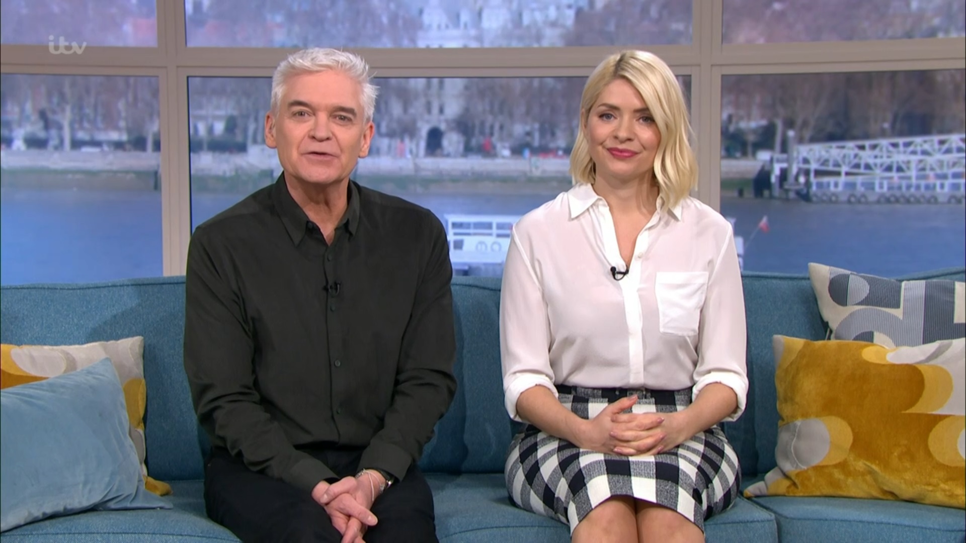 holly willoughby outfit