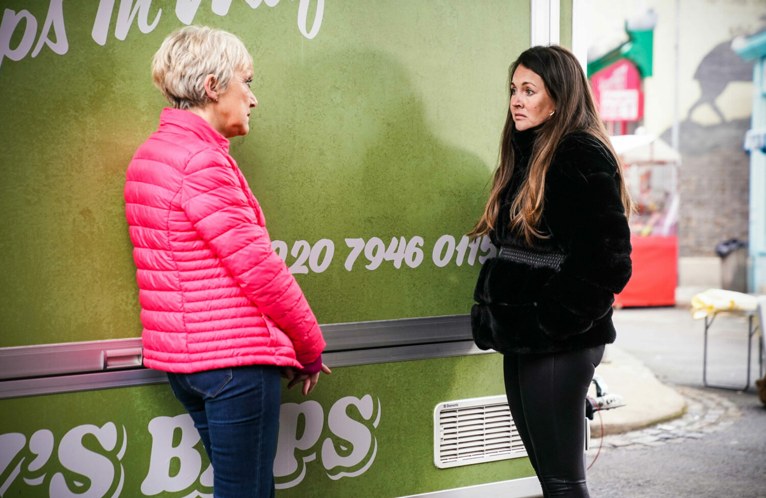 After a huge argument with Stacey, Jean arrives at Harvey and Rocky�s