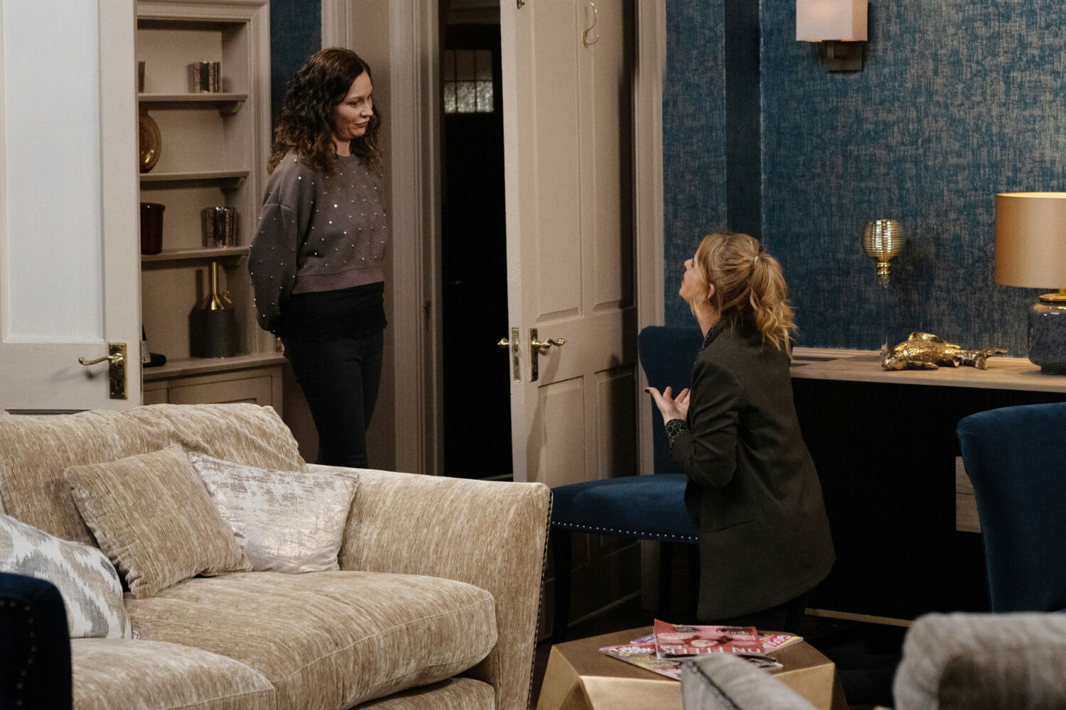 Charity begs Chas to come back to the Woolpack in Emmerdale