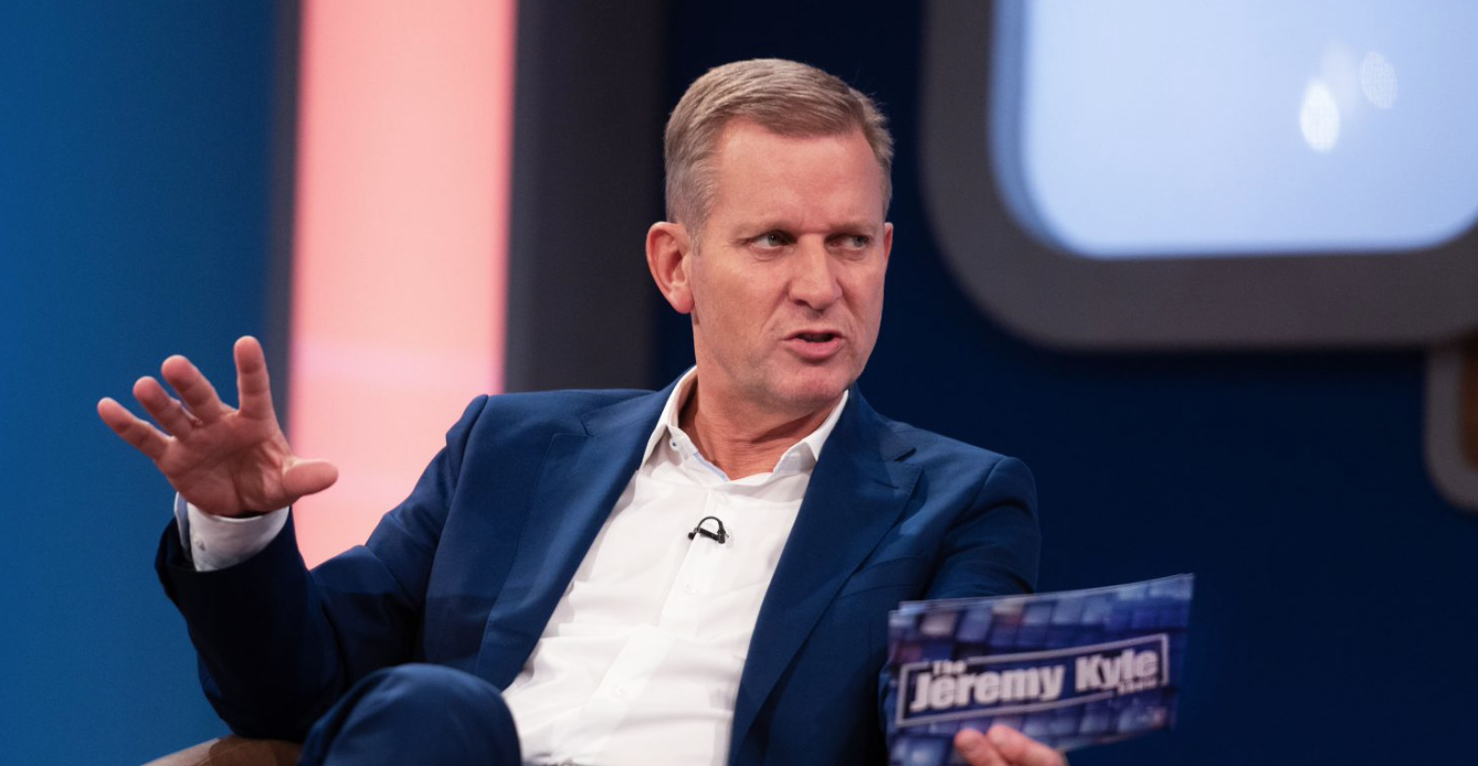 Jeremy Kyle hosting his show