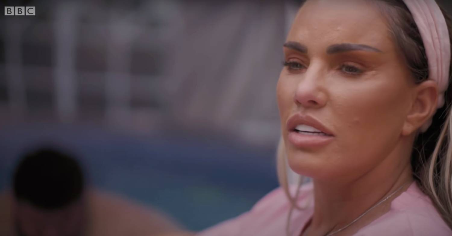Katie Price wearing a pink headband