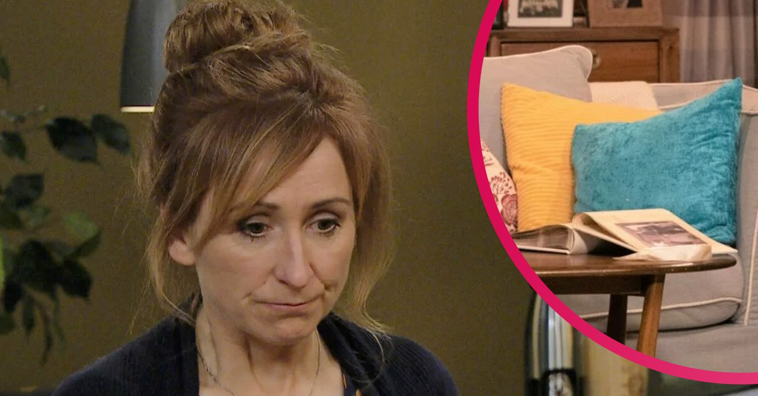 Emmerdale Laurel's cushions a message to Ukraine_(1)