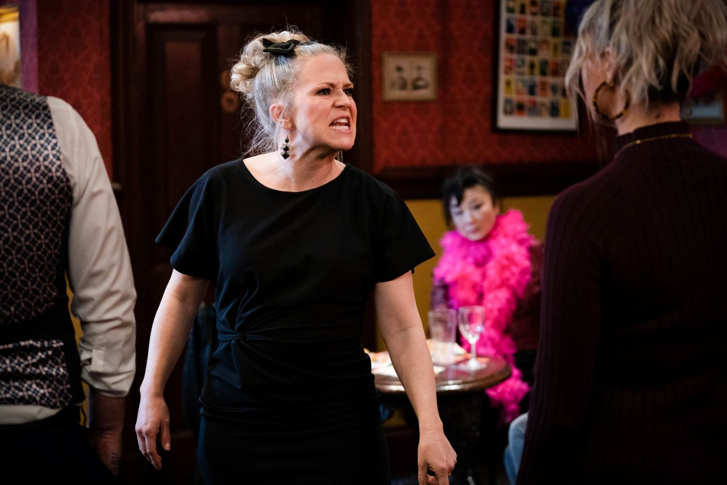 Drunk Linda makes a scene in EastEnders EMB Tue 29 Mar