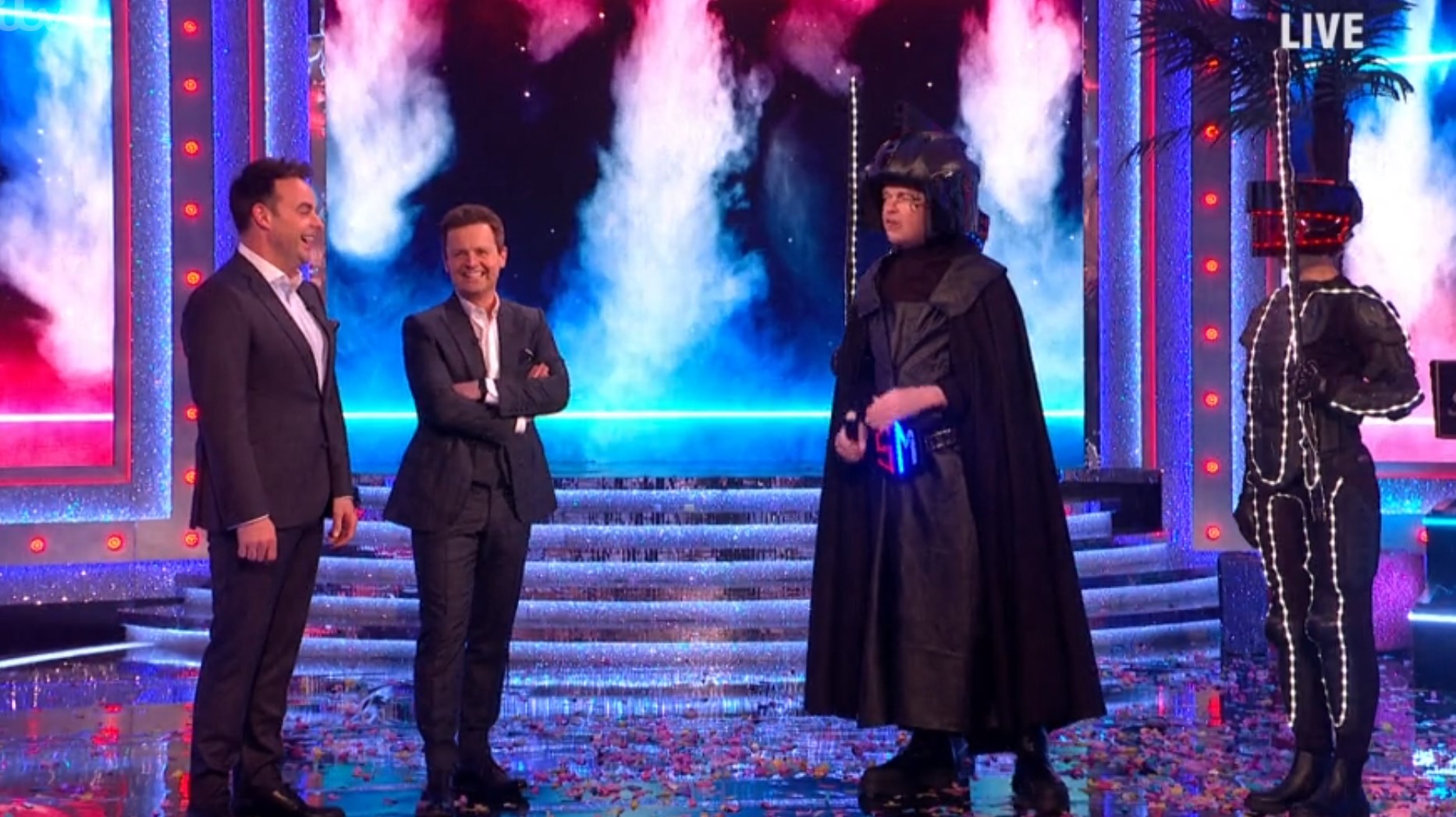 Stephen Mulhern was back to pit Ant versus Dec again (Credit: ITV)