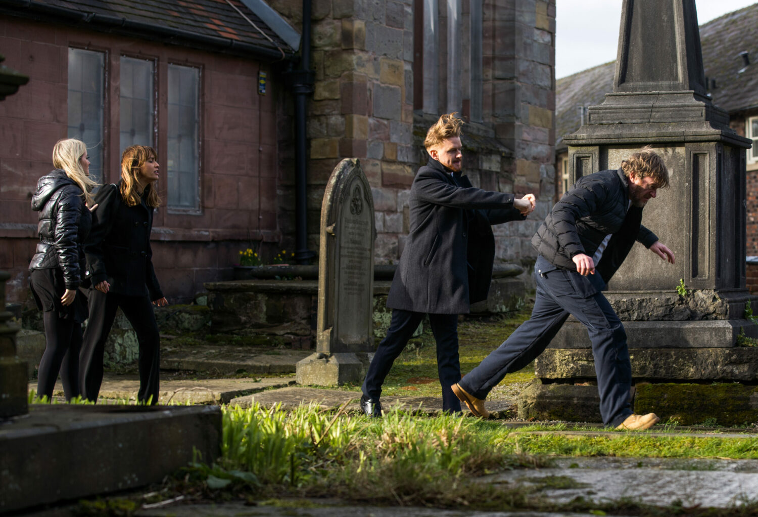 Gary lashes out at Rick's funeral in Coronation Street