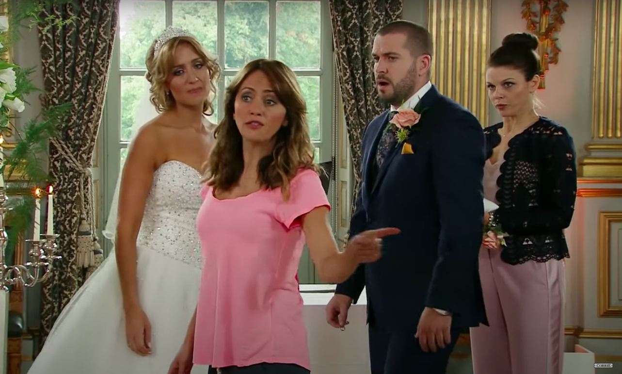 Maria interrupts Eva and Aidan's wedding in Coronation Street