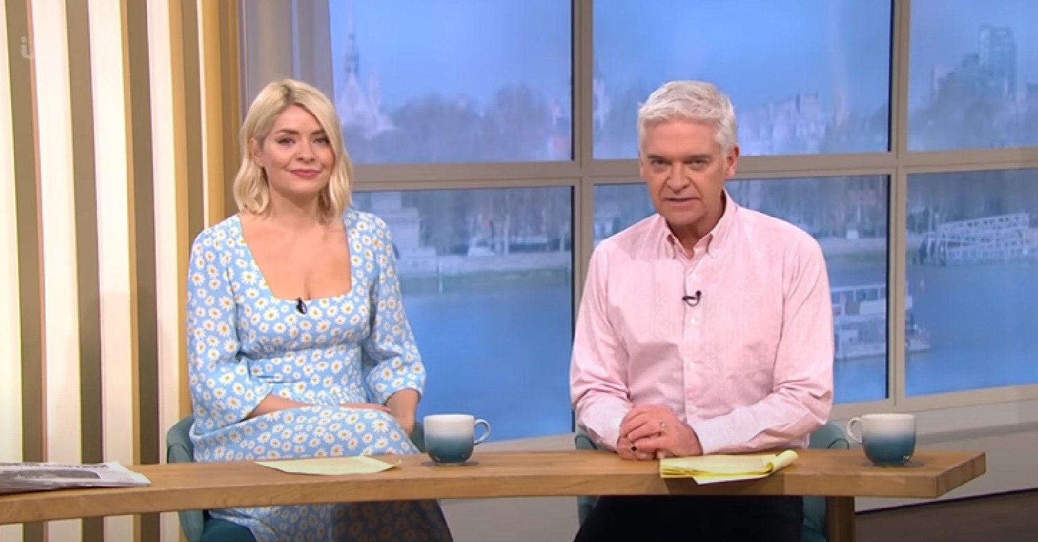Holly Willoughby and Phillip Schofield hosting This Morning on March 30, 2022
