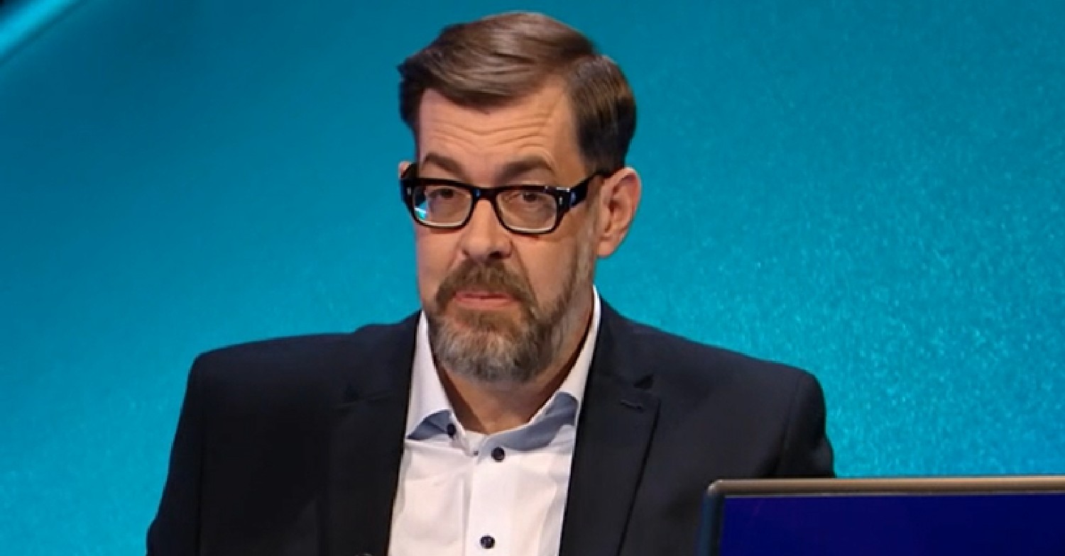 Richard Osman in suit on Pointless