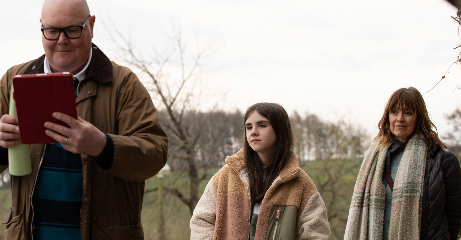 Emmerdale Rhona and April watch as Paddy talks to Marlon on the ipad
