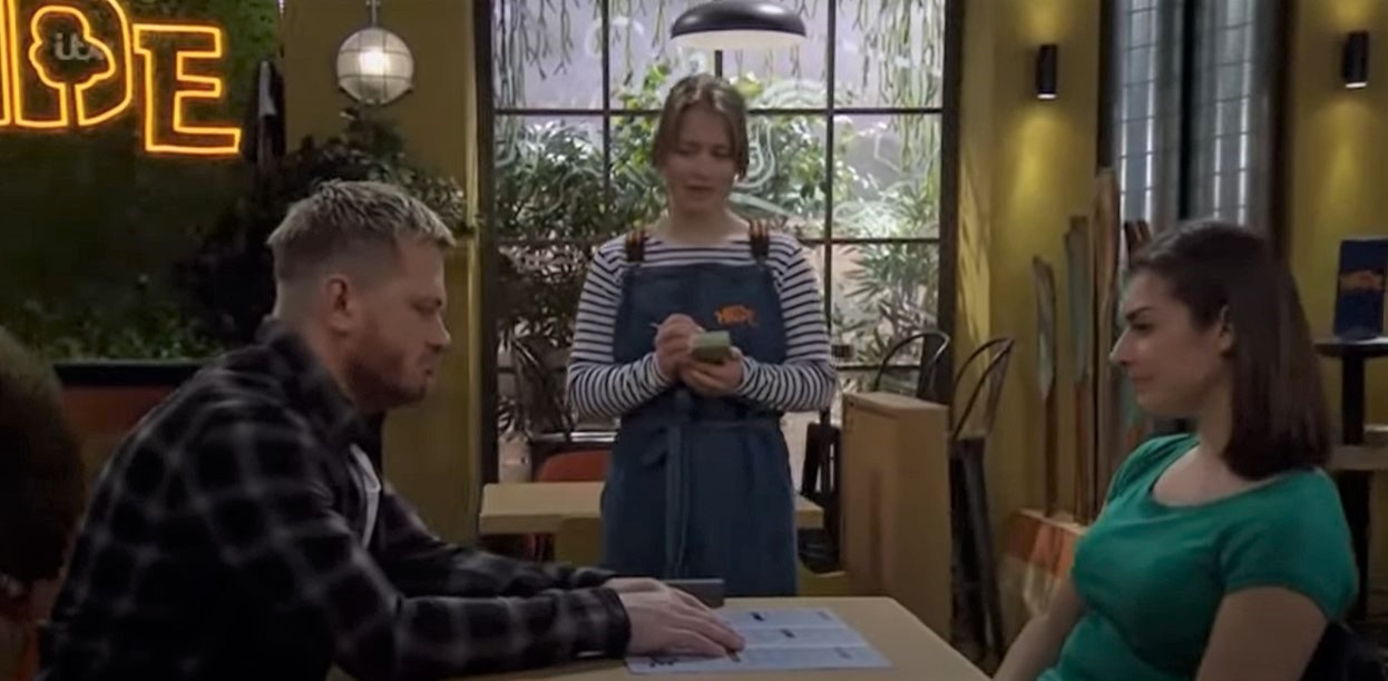 Emmerdale David and Victoria have their order taken by Liv