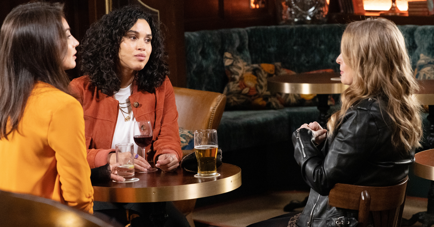 Emmerdale Leyla, Vanessa and Suzy sat at table