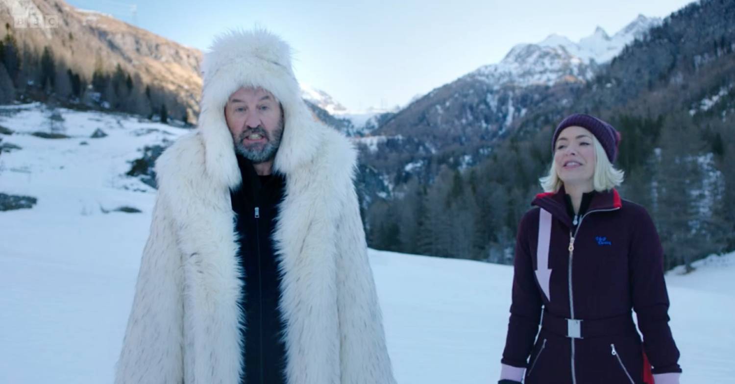 Lee Mack and Holly Willoughby in the snow on Freeze the Fear