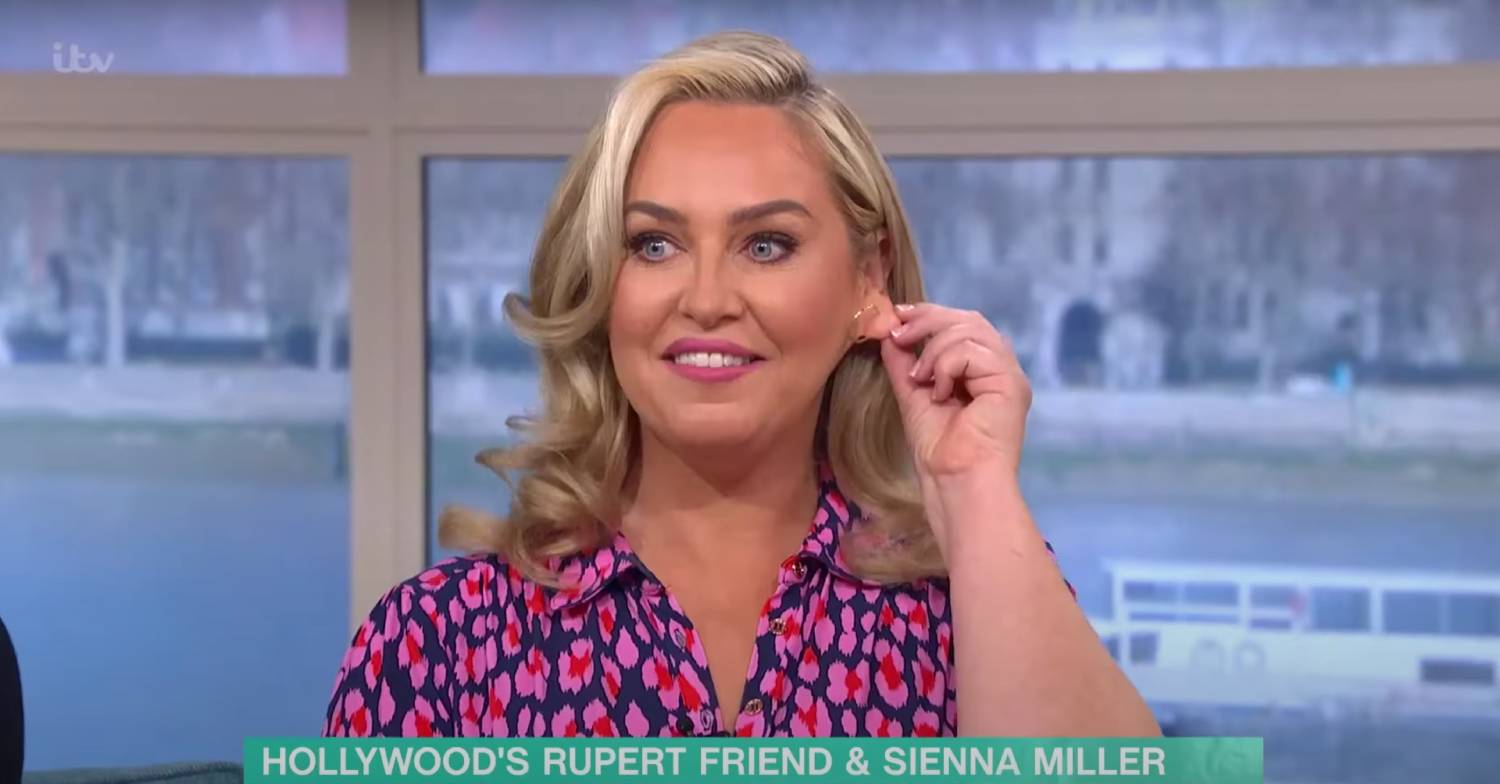 Josie Gibson shows off her 'fat' earlobe