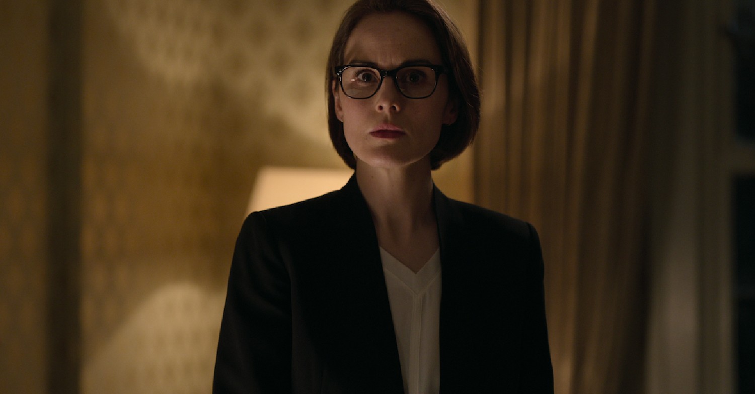 Kate looking spooked in Anatomy of a Scandal Netflix 