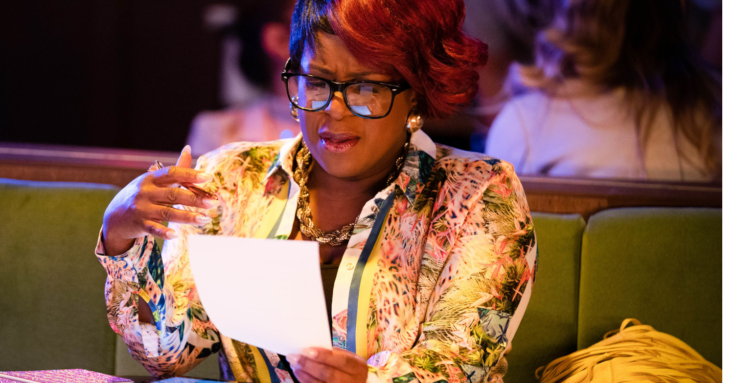 EastEnders Kim goes through accounts