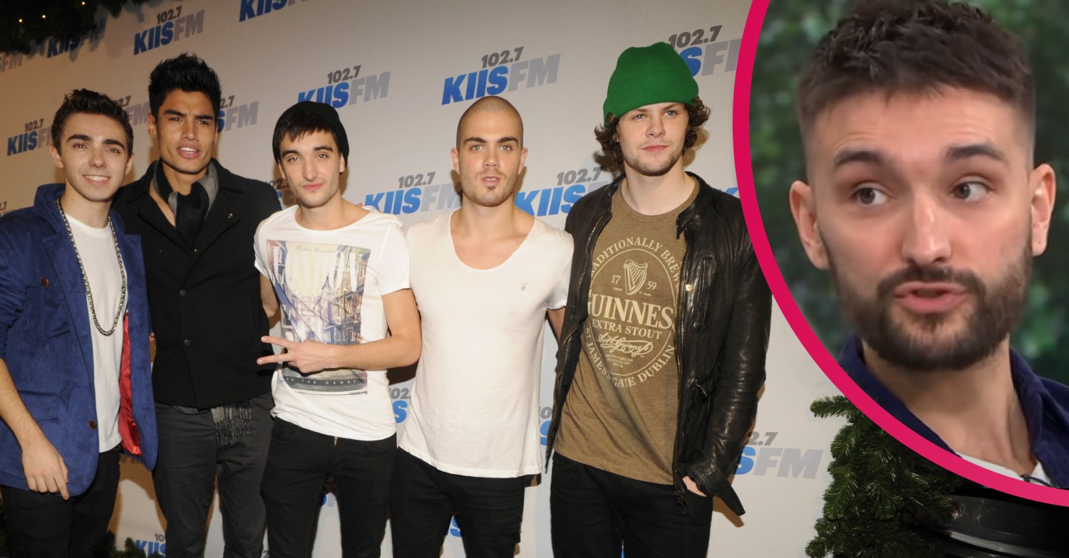 Tom Parker and his The Wanted bandmates smiling at event