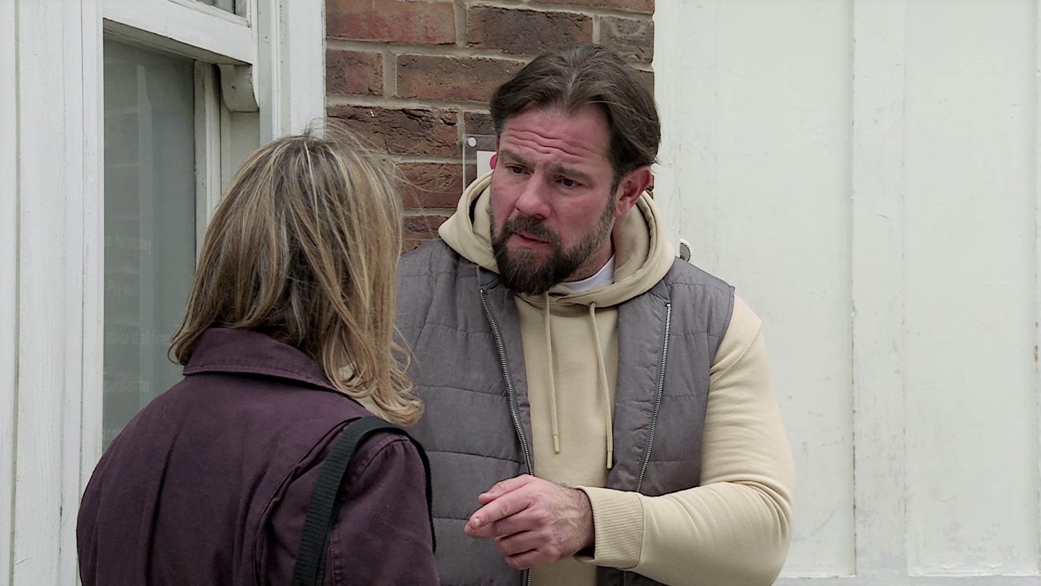 Coronation Street Dean demands more drugs from Abi