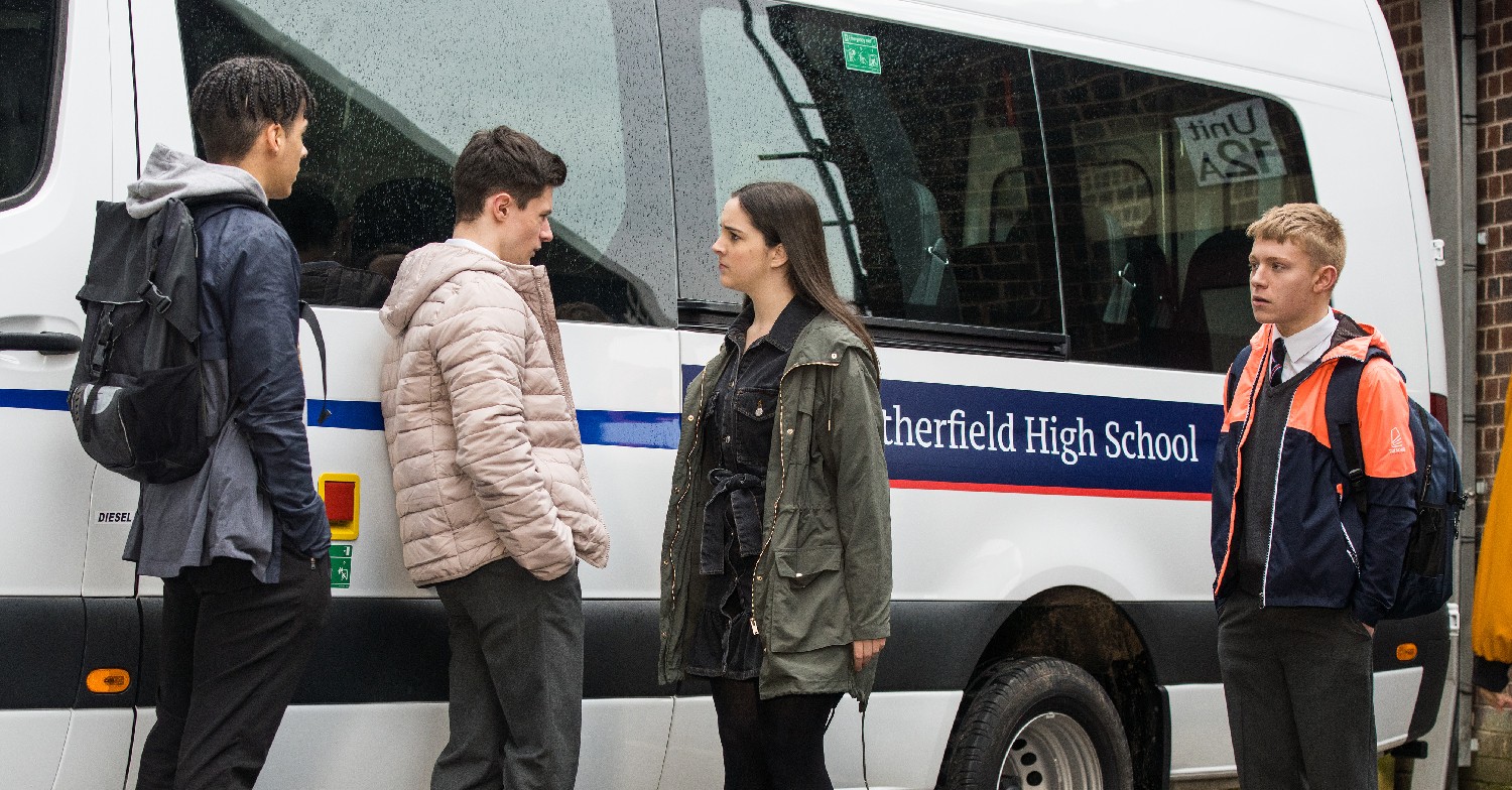 Max and Amy chatting in Corrie