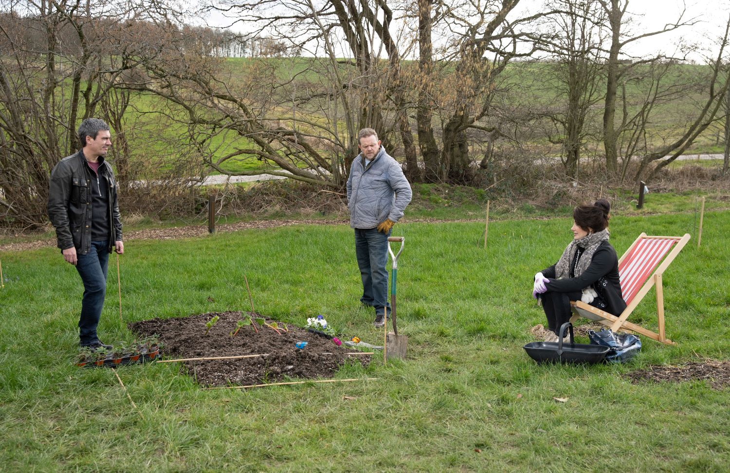Emmerdale Cain talks to Dan and Faith at the allotment