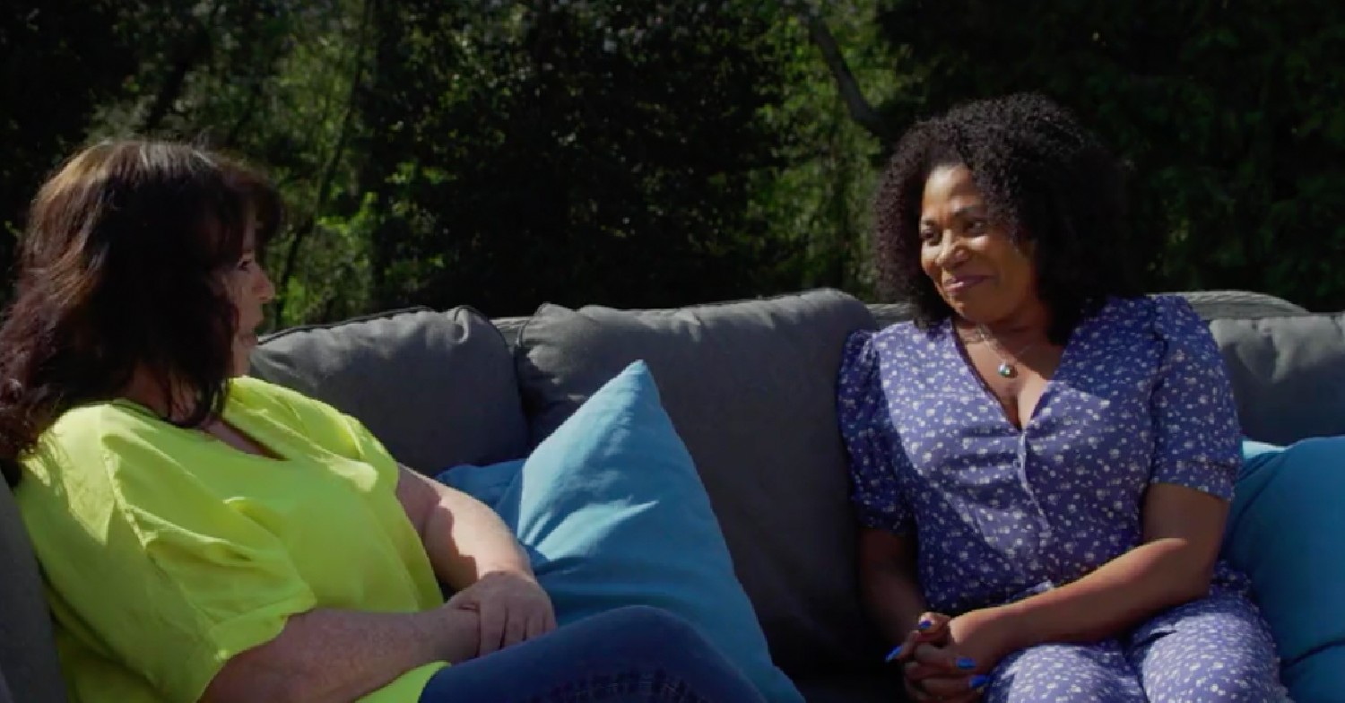 Loose Women stars Brenda Edwards and Coleen Nolan talking on sofa