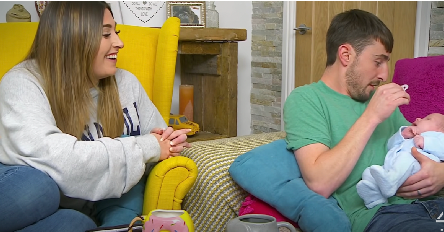 Sophie and Pete on Gogglebox with Pete's baby Jimmy