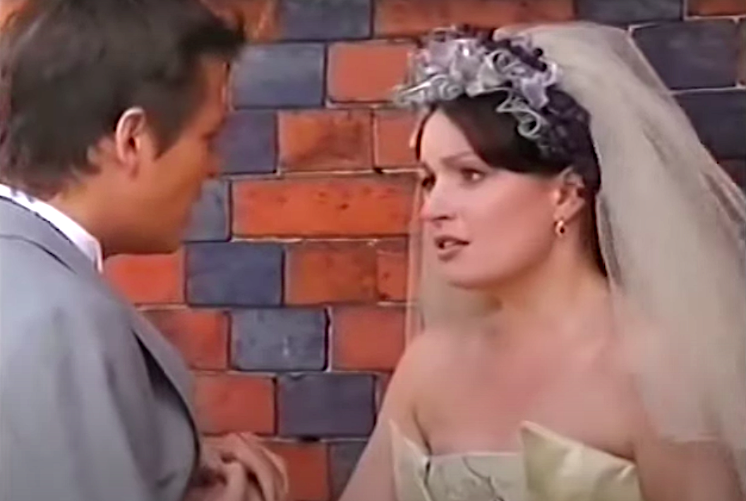 Mark and Linda have a talk on Linda's wedding day in Coronation Street