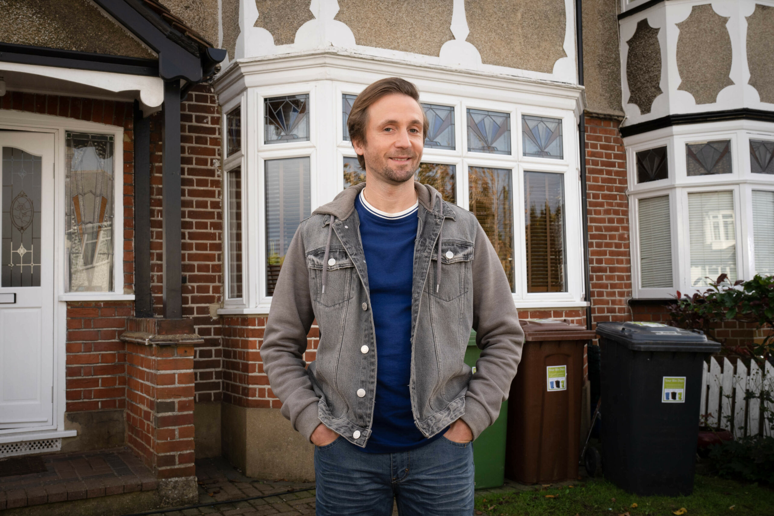 Tom Basden as Robin in Here We Go