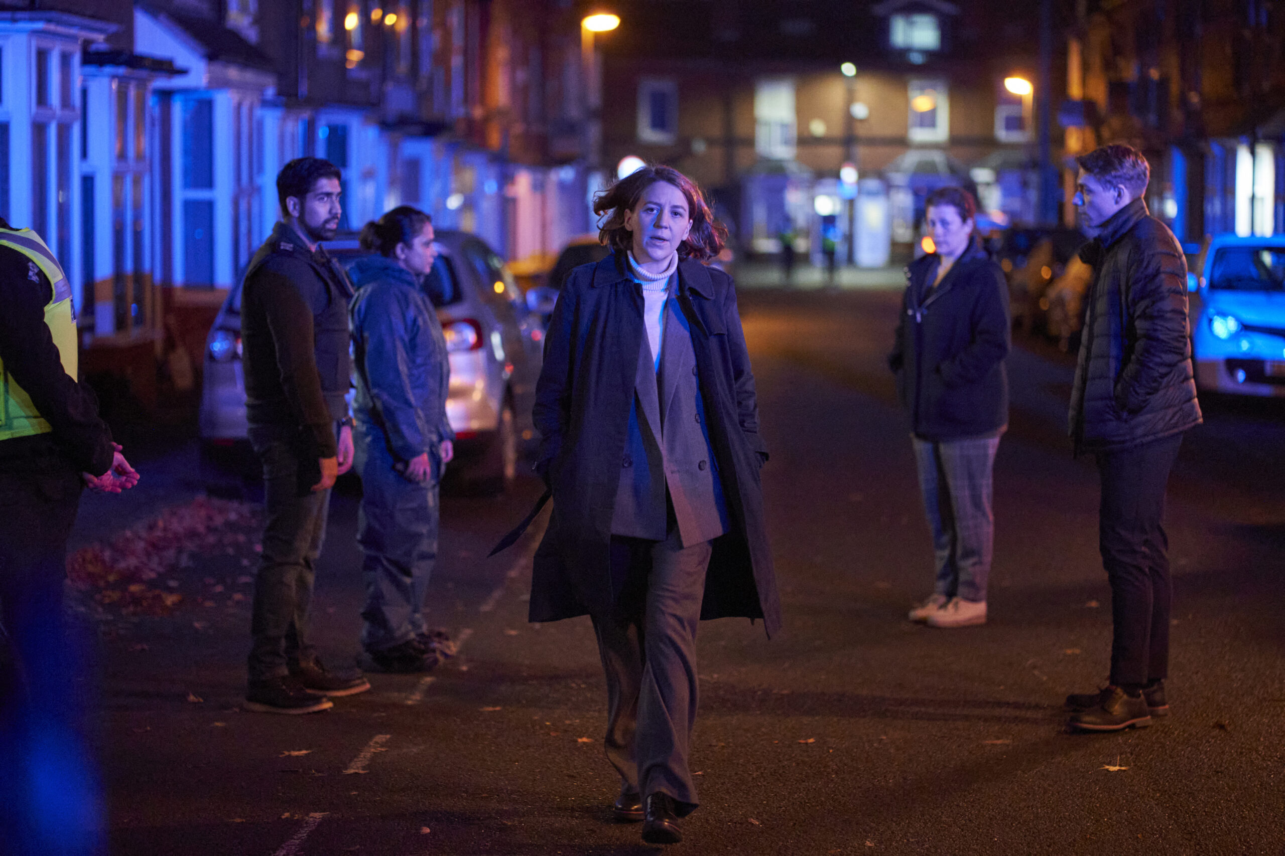 Gemma Wheelan in DI Ray walking in a dark street