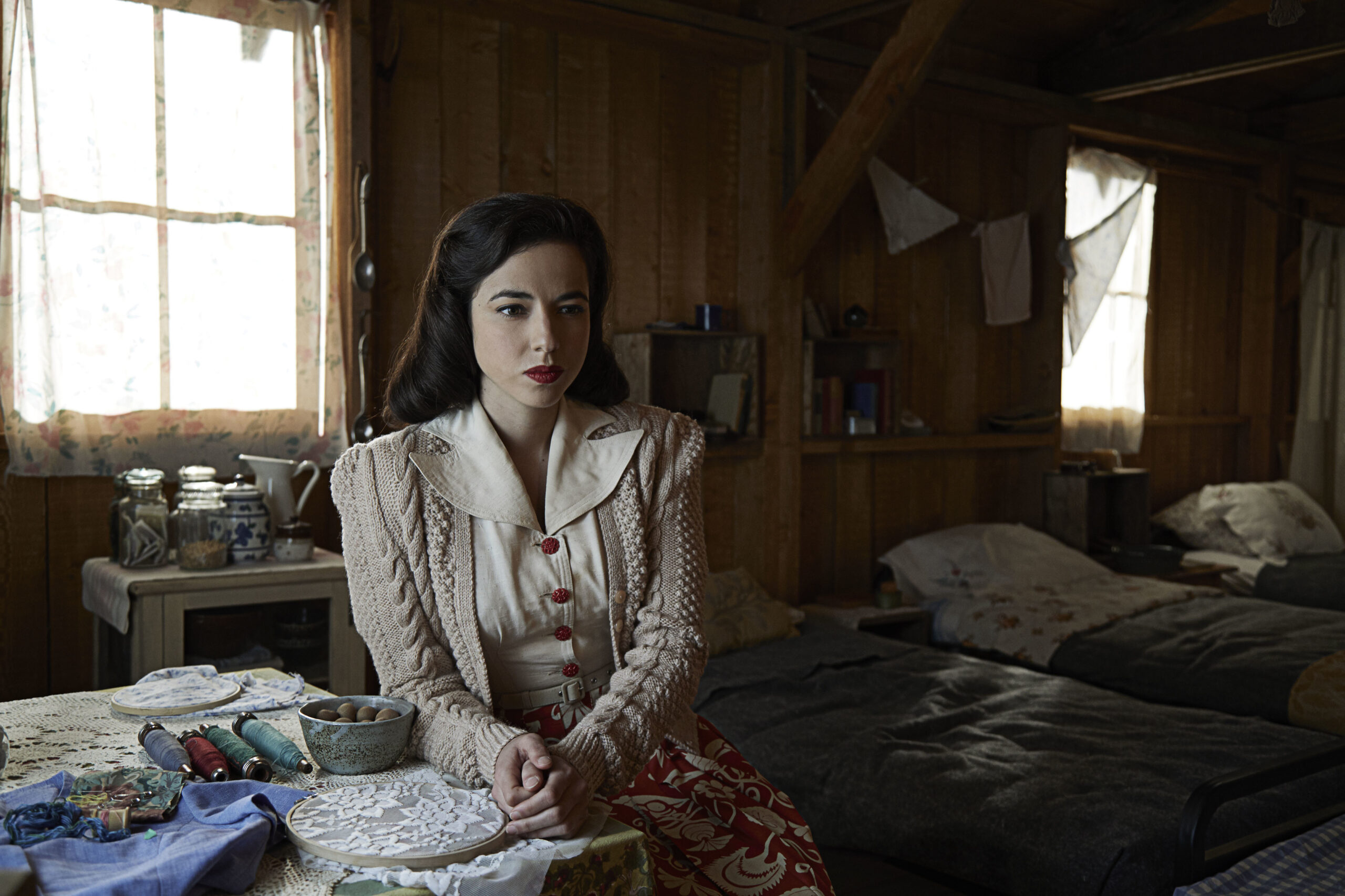 Cristina Rodlo as Luz Ojeda