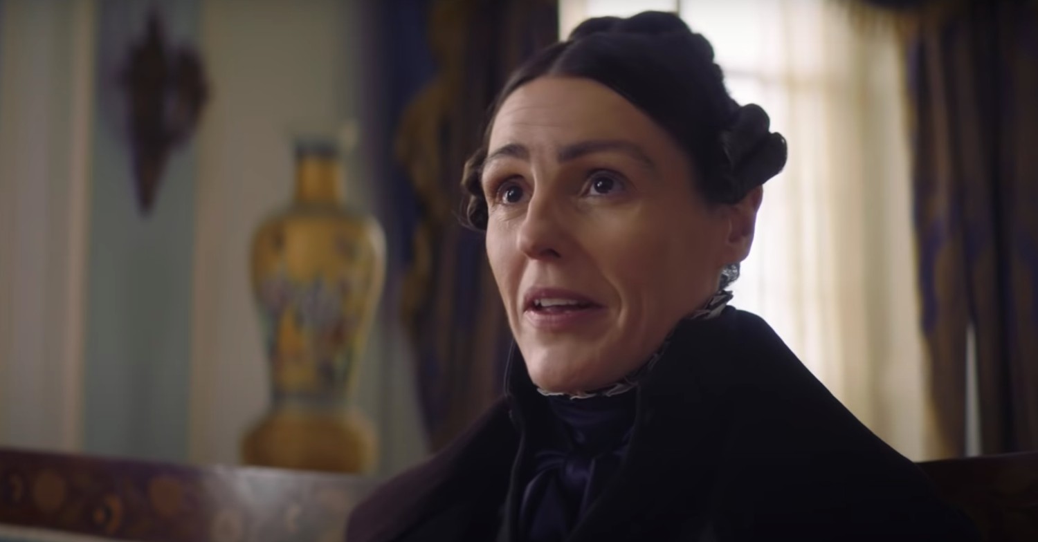 Surrane Jones smiling in Gentleman Jack