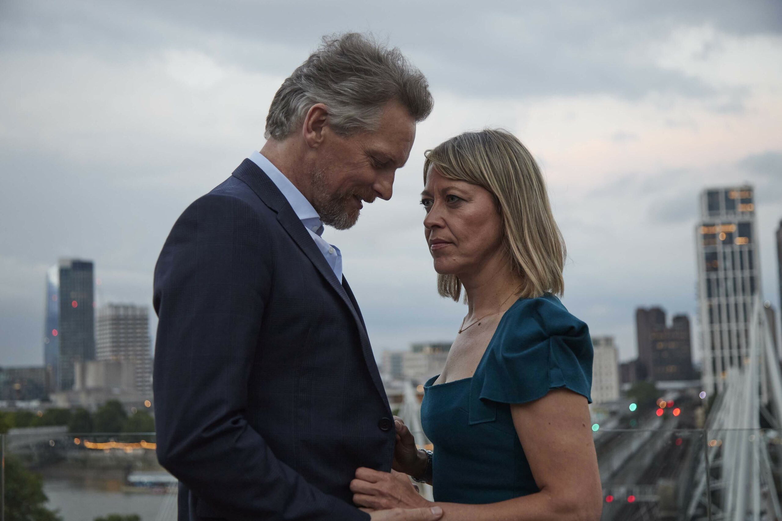 Christie and Hannah in The Split