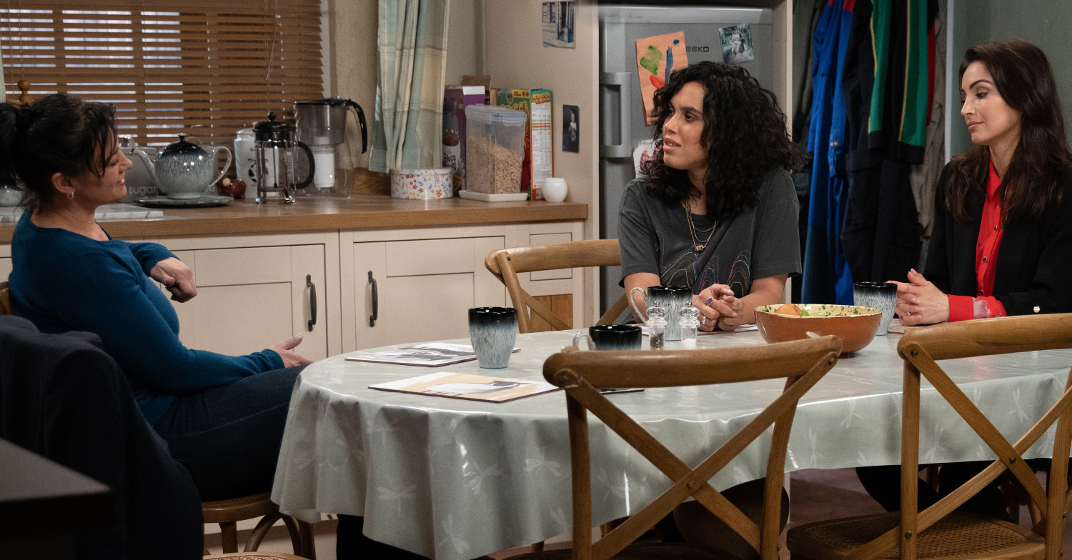 Emmerdale Moira, Suzy and Leyla have a meeting around the table