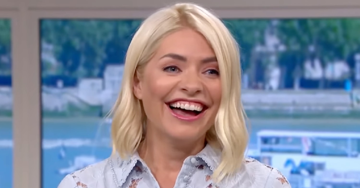Holly Willoughby stuns fans on Instagram